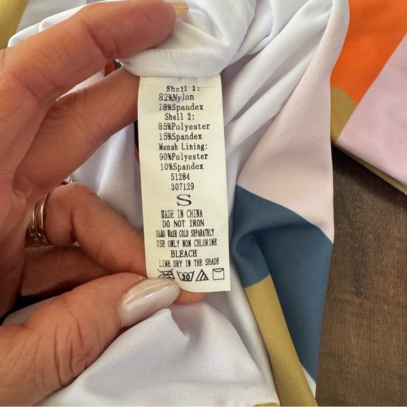 Color Block Bikini Set - Picture 7 of 9